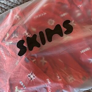 NWT Skims Cropped Henley and Pant Sleep Set Size Small